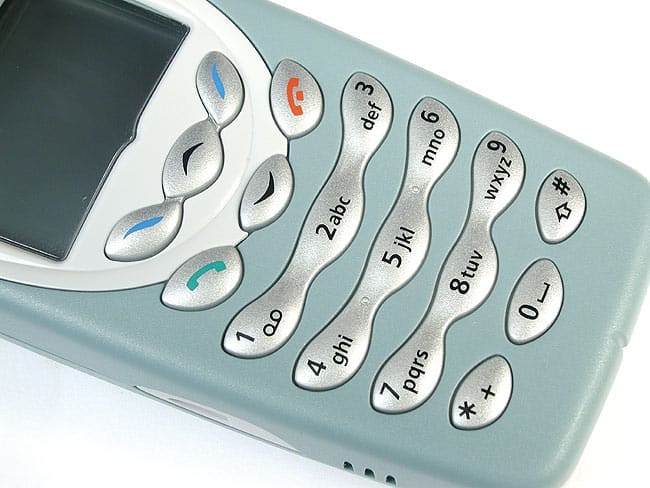 nokia 3410 hands-on: grand daddy of smartphone nowadays